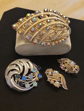 Coro Lot 3 Pieces Brooches + Earrings